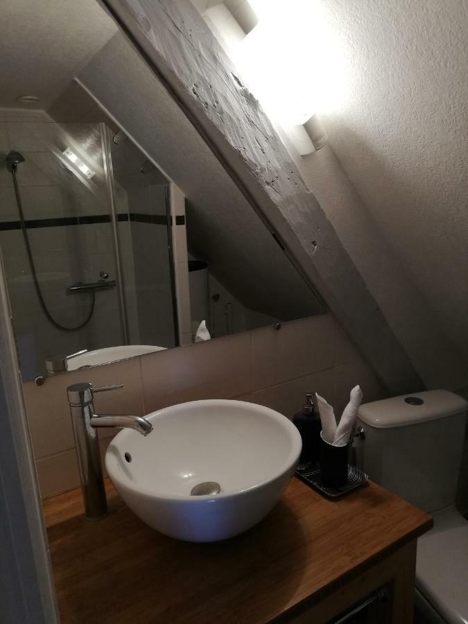 לה מאנש Appartement Henri II מראה חיצוני תמונה